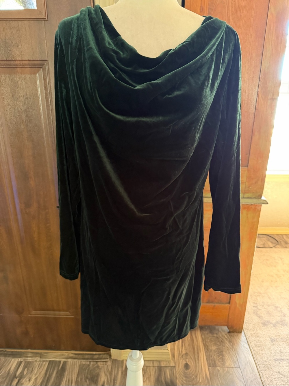 Women’s XXL Green Velvet Dress - NWOT